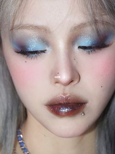 Makeup; eyeshadowlook; makeup inspo; Makeup idea; douyin; cbeauty; natural makeup; eyeshadow; blush; false eyelashes Mermaid Core Makeup, Artistic Eye Makeup, Mystical Makeup, Faceart Makeup, Doll Eye Makeup, Make Up Inspiration, Swag Makeup