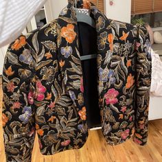 Great Condition, Never Worn But Purchased At The Nyc Industry City Sale. Vintage Jacket, Suit Jackets, Blazer Suit, Suit Jacket, Jackets & Coats, Jackets For Women, Women Shopping, Black, Color