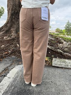 Pistola Penny High Rise Crop Pants - Cashew – Barbara Katz Scissor Cut, Crop Pants, Staple Pieces, Summer Wardrobe, Cropped Pants, Dresses For Sale, Chic Style, Penny, High Rise