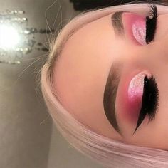 Mascara Hacks, Glitter Liner, Pink Eye Makeup, Dip Brow, Valentines Makeup, Makijaż Smokey Eye, Eye Makeup Designs, Colorful Eye Makeup