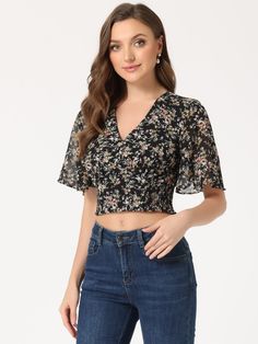 Shop Allegra K for floral flare short sleeve v neck summer smocked crop top you are looking for, get more women's blouses for yourelf. Order now! Free Returns! Crop Tops Black, Fits Clothes, Blouse Short Sleeve, Women's Blouses, Tops Black, Chiffon Blouse, Chic Woman, Black Crop Tops, Flared Sleeves