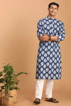 MEN'S INDIGO BLUE PRINTED KURTA PAJAMA SET Kurta Cotton, White Pant, White Pajamas, Men's Ethnic Wear, Print Block, Indian Men Fashion, Festive Wedding