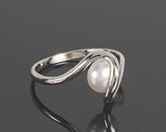 Sterling Silver Ring Silver Filigree Band Ring by artisanlook Unique Polished Pearl Ring For Wedding, Elegant White Rings For Jewelry Making, Unique Wedding Pearl Ring With Polished Finish, Silver Gold Ring, Botanical Ring, White Pearl Ring, Gold And Silver Rings, June Birthstone, Silver Filigree