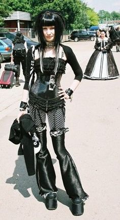 Punk Outfits Fishnets, Gothic Leather Dress, Old School Goth Fashion, Cybergoth Outfit Women, Futuristic Goth Fashion, Studded Bra Outfit, Black Goth Fashion, Goth Fishnet Outfit, Dark Wave Fashion