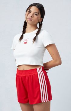 Elevate your court style with PacSun's Standard Basketball Shorts – a perfect fusion of comfort and sporty flair. Crafted with breathable mesh fabric and a relaxed fit and topped off with sporty side stripes, these high-waisted shorts ensure you stay on top of your game while making a statement on and off the basketball court.


	Lined
	13" rise
	2" inseam
	High-rise
	Elastic waistband
	Stripes down sides
	Mesh fabric
	Relaxed fit
	Model is wearing a size small
	Model measurements: 5’7” height, 34” bust, 25” waist, 35.5” hip Basketball Shorts, Side Stripe, Personal Marketing, Exclusive Collection, High Waisted Shorts, Model Measurements, Mesh Fabric, Pacsun, Basketball Court