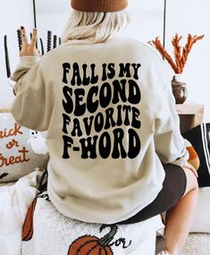 Fall Letter Print T-shirt For Loungewear, White Tops With Funny Text For Fall, Fall Sweatshirt With Funny Text And Crew Neck, Fall Crew Neck Sweatshirt With Funny Text, Funny Text Crew Neck Sweatshirt For Fall, Crew Neck Sweatshirt With Funny Text For Fall, Trendy Fall Tops With Lettering, Trendy Fall Tops With Graphic, Trendy Tops With Lettering For Fall