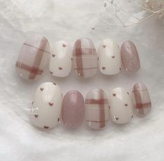 Pastel Plaid Nails, Soft Winter Nails, Fall Nails Korean, Korean Winter Nails, Pochacco Nails, Checkered Nails, Kids Nail Designs