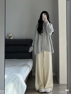 Douyin Comfy Outfit, Korean Casual Home Outfit, Modest Comfy Outfits, Cute Clothes Korean, Comfy Korean Outfits, Chinese Douyin, Home Gel Nails, Korean Fashion Grunge, Home Nail Art