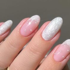 White Nail Designs With Pearls, Classy Nails Pearls, Shimmer Pearl Nails, Pearly Nails White, Pearl Shimmer Nails, Nail Engagement Ideas, Pearly Nails Acrylic, Pearl White Nails With Design, Pearl White Acrylic Nails