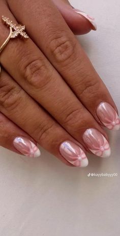 Cute Nail Inspo For Spring, Loveshackfancy Nails, Nail Designs Natural Nails Short, Waitress Nails, Pink Aesthetic Nails Acrylic, Cute Dainty Nails, Love Shack Fancy Nails, Nail Inpos Ideas, Nails For Spain