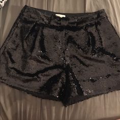 Black Sequined Shorts From Kate Spade, Size 4. New Without Tags, Perfect Condition. Feel Free To Make An Offer! Lace Jean Shorts, Black Sequin Shorts, Black Distressed Shorts, Express Outfits, Jessica Simpson Jeans, Bermuda Shorts Women, Bow Shorts, Chambray Shorts, Black And White Shorts