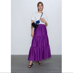 This Beautiful Purple Skirt Is New With The Tag Attached. It Has A Hidden Zip Closure And Is Lined. I Am Open To Reasonable Offers. Fast Shipping. Purple Skirt Outfit, Purple Maxi Skirt, Long Knit Skirt, Zara Store, Skirt Outfit Ideas, Skirts Flowy, Tie Dye Maxi Skirt, Fall Fashion Skirts, Purple Maxi