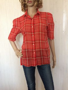 Vintage Blouse Woman Summer Blouse Red Checkered Blouse Blouse Size 42 Short Sleeves Brand: Jones New York Registered size: 12 = 42 Fr era: 80s Material: 70% cotton, 30% polyester, fine fabric Color: red, white, blue Pattern: tiles Sleeves: short, puffy start Cut: Adjusted Season: summer- half season Closing: front buttons Corresponds to a 42 (3) (L) (UK.14 (USA.12) (Italy.46) (Germany.40) (Japan.11) May be suitable for a smaller size depending on how one likes to wear it Please check your measu Red Summer Daywear Shirt, Red Summer Shirt For Daywear, Red Shirt For Summer Daywear, Plaid Cotton Collared Blouse, Red Short Sleeve Cotton Blouse, Red Button-up Top For Daywear, Red Short Sleeve Blouse For Daywear, Red Fall Blouse, Classic Red Shirt For Daywear