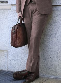 A brilliant melding of style and comfort, our Reda Flexo Mauve Wool Pants will be a smart addition to your wardrobe. Handcrafted from a luxurious wool blend with a touch of elastane, it ensures a flexible fit, allowing you to move with grace and ease. The delicate m auve    hue, paired with a solid texture, exudes a subtle sheen that beckons you to revel in its charm. Whether you're gracing weddings, attending formal dinners, savoring cocktail parties, embarking on romantic date nights, or jet-s Luxurious Brands, Elegant Couture, Checks Pattern, Flannel Suit, Flannel Pants, Green Suit, Silk Suit, Silk Trousers, Light Touch