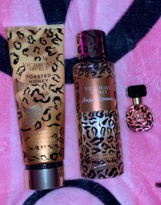 #perfume #victoriasecretpink #cheetah #print #leopard Victoria Secret Aesthetic, Secret Aesthetic, Victoria's Secret Aesthetic, Aesthetic Perfume, Cheetah Style, Victoria Secret Perfume, Celebrity Perfume, Perfume Collection, Fragrance Mist