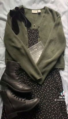 Kohls Aesthetic, Body Aesthetic, Fall Outfits For Women, Girl Vibe, Mode Hippie, Ideal Wardrobe, Downtown Outfits, Stylish Fall Outfits, Concert Outfits