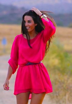 Hot pink dress! Grace Images, Cruise Clothes, Red Wagon, Fun Dress, All About, Pants Outfits, 2017 Fashion, Summer Lovin, Neon Color