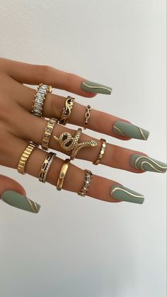 Melanin Nails Dark Skin, Cute Acrylic Nail Designs For Winter, Epic Nails Designs, 2023 Long Nail Trends, Black And Olive Green Nails, Acrylic Nails Ideas Green, Cute Green Acrylic Nails, Turquoise Green Nails, Green Nails Classy