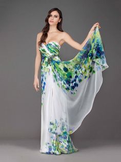 Darius Cordell Fashion Ltd has printed fabric evening dresses like this strapless one for women of all sizes. Gaun Fashion, Chiffon Evening Dresses, Dress Chiffon, Print Chiffon, Silk Chiffon, Chiffon Fabric, Chiffon Dress, Dress Fabric, Evening Wear