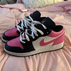 Jordan 1 Low In Kids Jordan Shoes Pink, Jordan 1s Low, Jordan 1 Low Pink, Jordan Pink, Pink Jordans, Air Jordan 1s, Jordan 1s, Jordans Women, Cute Nike Shoes