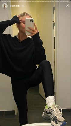 Pilates Outfit, Gymwear Outfits, Gym Crush, Look Legging, Cute Gym Outfits, Lounge Outfit, Gym Outfits, Workout Outfit, Sporty Outfits