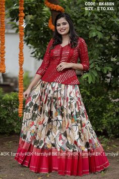 Long Gown Pattern, Basic Blouse Designs, Langa Blouse, Blouse Designes, Pattu Langa, Skirt Indian, Kalamkari Dresses