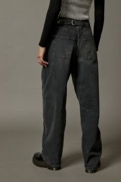 The ultimate pair of boyfriend jeans from BDG and only at Urban Outfitters. BDG Logan buckle baggy boyfriend jeans in a wardrobe-essential mid rise. Boyfriend fit buckle jeans with a baggy wide leg and buckle detail at the back for a cinchable waistband. Finished with light distressing at the hem for an effortlessly lived-in look. Features BDG Logan buckle baggy boyfriend jeans BDG baggy jeans with a cinchable waistband and stitched detailing at the knees Crafted from rigid BDG denim that will s Fall Grunge Straight Leg Cargo Jeans, Grunge Style Dark Wash Straight Leg Cargo Jeans, Edgy Baggy Straight Leg Cargo Jeans, Baggy Straight Leg Edgy Cargo Jeans, Baggy Edgy Cargo Jeans, Baggy Grunge Jeans With Belt Loops, Grunge Baggy Jeans With Belt Loops, Grunge Relaxed Fit Jeans With Five Pockets, Baggy Jeans With Belt Loops For Fall