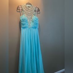 Brand New With Tag Elegant Light Blue Fitted Chiffon Dress, Light Blue Chiffon Formal Dress, Blue Chiffon Evening Dress With Fitted Bodice, Blue Fitted Chiffon Prom Dress, Light Blue Chiffon Party Dress, Fitted Silk Chiffon Evening Dress For Prom, Blue Silk Chiffon Dress For Gala, Silk Chiffon Floor-length Prom Dress, Floor-length Silk Chiffon Dress For Prom