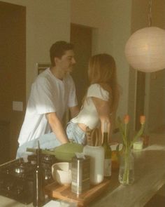 Soft Outdoor Aesthetic, Casual Dates Idea, Mia Kunis And Ashton Kutcher, Dating A Doctor Aesthetic, New York Relationship Aesthetic, Soft Couple Goals, Humble Rich Aesthetic, 2024 Moodboard Love, Love Manifestation Aesthetic