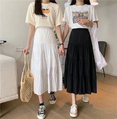 High Waist Vintage Elastic Chiffon Skirts – Nada Outfit Land Long Skirts Outfit For Summer, Long Skirt Cottagecore Outfit, High Waisted Skirt Long, Preppy Long Skirt Outfits, Elastic Waist Skirt Outfit, Shirt Snd Skirt Outfit, Modest Outfits Long Skirts, Long Skirt Casual Outfit Summer, Long Frilly Skirt Outfit