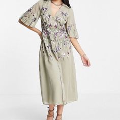 Hope & Ivy Adelaide Embroidered Midi Dress In Sage Green. Has A V-Neck, Floral Embroidery, Fluted Sleeves And A Button Placket. Zips Closed In The Back. Next Business Day Shipping From A Clean, Smoke/Pet Free Environment Hope And Ivy, Pink Flower Dress, Target Dress, Floral Dresses Short, Embroidered Midi Dress, Satin Color, Mini Shirt Dress, White Striped Dress, French Lace