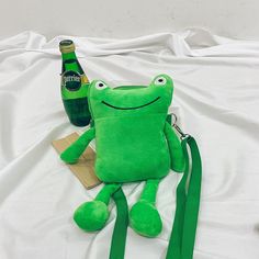 Super Cute Small Frog Bag - Green - Bags Frog Bag, Small Frog, Cartoon Frog, Frog Gifts, Plush Bags, Cell Phone Bag, Animal Cartoon, Cute Frogs, Trend Style