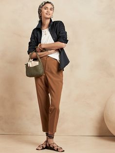 High-Rise AirStretch Pull-On Taper Pant | Banana Republic Factory Brown Chinos Outfit Women, Tapered Pants Outfit, Chinos Women Outfit, Banana Republic Outfits, Brown Chino Pants, Olive Green Jeans, Brown Chinos, Sophisticated Outfits, Glad Rags