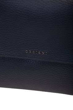 Composition: 100% Leather Chic Textured Leather Travel Wallet, Elegant Leather Travel Wallet, Elegant Leather Wallet With Smooth Grain, Luxury Soft Leather Wallets For Business, Luxury Soft Leather Business Wallets, Chic Leather Wallets For Daily Use, Chic Leather Wallets, Chic Leather Business Wallets, Luxury Soft Leather Wallets For Everyday Use