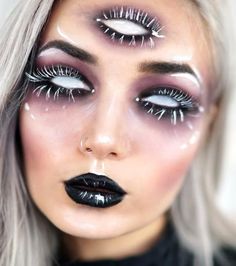 Black And White Makeup Halloween, Ghost Ideas, Carnaval Makeup, Black And White Makeup, 2024 Halloween, Club Kids, Halloween 2, Halloween 2023, Halloween Makeup