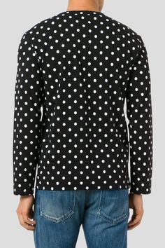 This long sleeve sweatshirt by Comme Des Garçons Play showcases a lively polka dot design. The crewneck style is enhanced with an embroidered mini heart on the right side, creating a fun and unique aesthetic for casual outings.

- Composition: 100% Cotton Crewneck Style, Comme Des Garcons Play, Polka Dot Design, Black Sweatshirt, Dot Design, Mini Heart, Unique Aesthetic, Long Sleeve Sweatshirt, Heart On