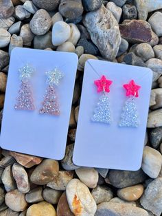 Resin Dangle Earrings, Trendy Pink Glitter Earrings, Silver Resin Earrings For Party, Cute Pink Glitter Earrings, Glitter Drop Earrings As A Gift, Trendy Glitter Earrings For Party, Trendy Silver Glitter Earrings, Cute Resin Earrings For Party, Cute Party Jewelry With Glitter