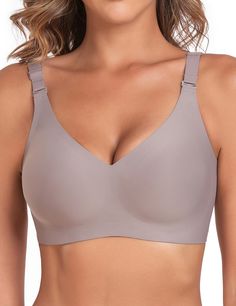 PRICES MAY VARY. Creamy Smooth & Lightweight Bralette - Our bra is made of 55% Nylon+45% Spandex. The fabric is super soft and breathable, smooth like cream, feeling like a second layer of skin. It also has good durability with no peculiar smell, which will not tear, pill or color loss after long wear. The side fabric is lightweight and stretchy, as thin as about 1mm, and the hem won't roll or move up, so you can move more freely. V-neck Design Seamless Bra - This bra neckline edge with V-neck d Best Back Smoothing Bras, Best Bras For Comfort And Support, Best Bras For Large Bust, 1940's Fashion, Choppy Bob Haircuts, Sleep Bra, Choppy Bob, Minimiser Bra, Dress Classy