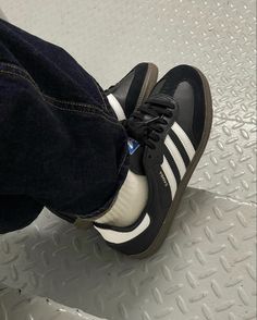 #style #fashion #outfits #shoes USE CODE: lethalnkosi9 FOR 15% OFF ON ALL CLOTHING AT REBALANCE VINTAGE Black Adidas Samba, Black Sambas, Samba Adidas Outfit, Adidas Samba Black, Adidas Samba Outfits, Samba Outfits, Stile Kylie Jenner, Samba Adidas, Adidas Samba Outfit