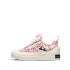 Xvessel Shoes, Trendy Sneakers 2024, Ptso Outfits, Bts Shoes, Cute Online Clothing Stores, Da Brat, Pretty Sneakers, Shoes For School, Trendy Shoes Sneakers