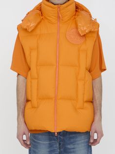 Apus down vest in orange nylon with nylon lining and down filling. It features detachable hood, front two-way zip closure, side welt pockets, side zip pockets and hem with drawstring. Logo patch on chest. Oversized fit. The model is 184cm tall and wears size 03.Size nationality: US Product number: 341207 Product code: 1A00005M3381328 Composition: 100% polyamide Roc Nation, Platform Wedge Heels, Loafer Sneakers, Outerwear Vest, Down Vest, Detachable Hood, Premium Brands, Dress With Cardigan, Clothes Collection