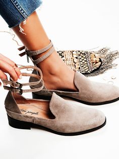 notreallybasic Daily Shoes, Mode Tips, Womens Shoe, Skateboarder, Combat Boot, Shoe Closet, Shoes Brand