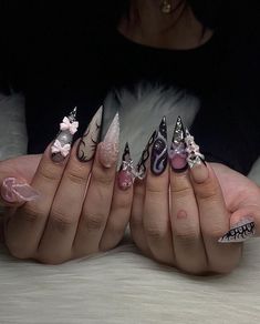 Acrylic Black Nails, Black Nails Acrylic, Nails Acrylic Black, Bow Nails, Black Stiletto Nails, Goth Nails, Swarovski Nails, Grunge Nails