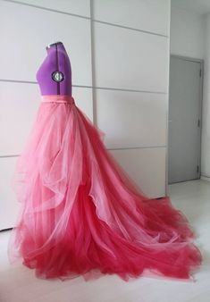 Ombre Tulle Skirt, Bright Pink Wedding Dress, Ombre Skirt, Backyard Elopement, Long Tulle Skirt, Draping Wedding, Tulle Wedding Skirt, Chic Prom Dresses, Tulle Long Skirt