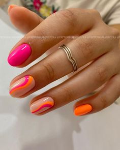 Simple Gel Nails, Summery Nails, Cute Gel Nails, Short Acrylic Nails Designs, Orange Nails, Short Acrylic Nails, Nail Shapes, Acrylic Nail Designs