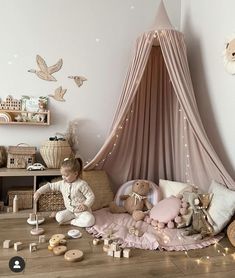 Magical Kids Room, Bubble Icon, Colors Bedroom, Chat Bubble, Big Girl Bedrooms, Toddler Girl Room, Kids Bedroom Inspiration, Toddler Room Decor