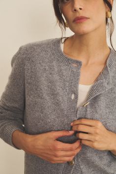 Our 100% cashmere Greta long-sleeve cardigan is the staple piece you need. Perfect for Layering your look and add a touch of something special. Wear it closed up to the top to play it preppy, or open for a more relaxed fit. Unisex and versatile as always, it allows you to express yourself and interpret it as you want, giving you the touch of elegance you need in every fit. Charlotte’s fashion tip: "I love how this piece follows my moods everyday ! When I’m playing the elegance card, I like to wear it on its own, closed, paired with a scarf. When I’m in the mood for a more casual outfit yet with the bit of sophistication I always like, but with the touch of sophistication I always crave for, I leave it open with a nice cashmere and silk top." A true staple piece! Fine Knit Everyday Winter Outerwear, Cashmere Long Sleeve Sweater With Button Closure, Long Sleeve Cashmere Cardigan With Buttons, Cozy Fine Knit Outerwear For Layering, Everyday Fine Knit Cashmere Outerwear, Fall Cashmere Cardigan For Layering, Everyday Soft Knit Cashmere Outerwear, Everyday Cashmere Soft Knit Outerwear, Cozy Cashmere Sweater For Everyday