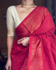 Cotton Saree Blouse Designs, Saree Wearing Styles, Simple Saree Designs, Silk Sarees With Price, New Saree Blouse Designs, Cotton Saree Designs, Fashionable Saree Blouse Designs, Blouse Back Neck Designs, Indian Saree Blouses Designs