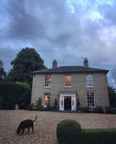 Georgian Style Homes Exterior Uk, Small Georgian Homes, Georgian Farmhouse Exterior, English House Aesthetic, Georgian Porch, Georgian House Uk, Ireland Farm, Room Decor Winter, Outfit Stockholm