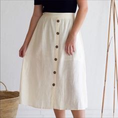 Features 4 Brown Buttons On Front Elastic Waist 35% Rayon/65% Polyester Cream Color Lined Skirt Medium Waist-35.5” Length-31” Midi Length Size 1 Xl New - Nwt Casual Button Skirt For Vacation, Cream Midi Skirt, Midi Skirts Style, Beige Skirt, Modest Fits, Button Outfit, Skirt With Buttons, Skirt Medium, Lined Skirt